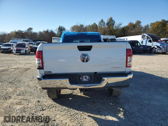 2022 Ram 3500 Tradesman with VIN 3C63R3GJ3NG340188, listed as a Copart auction lot 67354814 with 43,239 mi miles and Salvage Title. Bid and sale history available at carsss.com. Image 6.