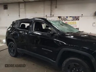 2020 Jeep Compass Sport with VIN 3C4NJDAB6LT115803, listed as a IAAI auction lot 40650953 with 113,078 mi miles and . Bid and sale history available at DreamBid. Image 6.