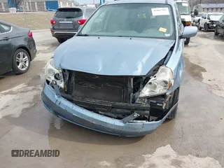 2010 Kia Sedona LX with VIN KNDMG4C34A6324741, listed as a IAAI auction lot 41665347 with 135,904 mi miles. Bid and sale history available at carsss.com. Image 6.