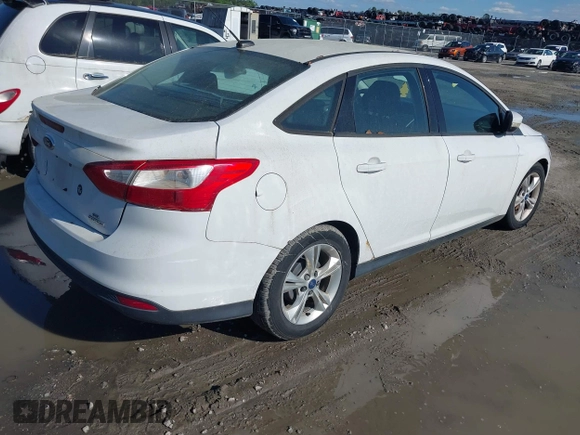 2014 Ford Focus SE with VIN 1FADP3F20EL150757, listed as a IAAI auction lot 41984703 with 171,603 mi miles. Bid and sale history available at carsss.com. Image 4.