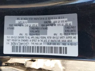 2017 Mazda 3 Sport with VIN 3MZBN1K72HM101671, listed as a IAAI auction lot 41325369 with 97,520 mi miles. Bid and sale history available at carsss.com. Image 9.