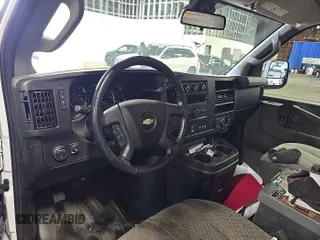 2021 Chevrolet Express Cargo with VIN 1GCWGAFP9M1151547, listed as a IAAI auction lot 42631437 with 130,120 mi miles and . Bid and sale history available at DreamBid. Image 11.