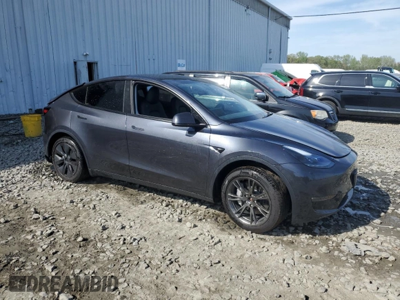 2024 Tesla Model Y Long Range with VIN 7SAYGDEE7RA307013, listed as a Copart auction lot 54767595 with 12,953 mi miles and Salvage Title. Bid and sale history available at DreamBid. Image 4.
