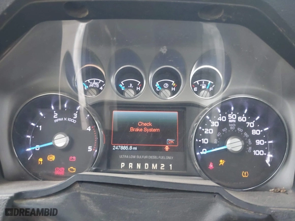 2015 Ford Super Duty F-250 SRW Lariat with VIN 1FT7W2BT4FED15783, listed as a IAAI auction lot 42012550 with 247,885 mi miles. Bid and sale history available at carsss.com. Image 7.