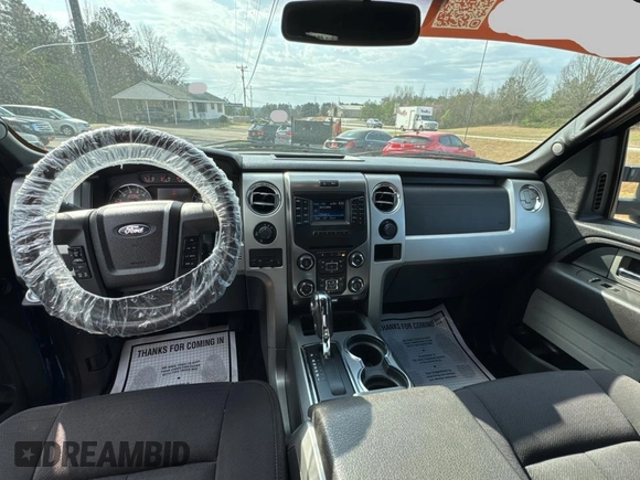2014 Ford F-150 XL with VIN 1FTFW1EF2EFB06238, listed as a Copart auction lot 49526505 with 86,996 mi miles and Clean title. Bid and sale history available at DreamBid. Image 9.