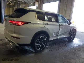 2024 Mitsubishi Outlander SE with VIN JA4J4VA87RZ029735, listed as a Copart auction lot 53530335 with 28,379 mi miles and Clean Title. Bid and sale history available at carsss.com. Image 3.