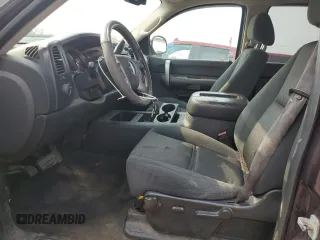 2008 GMC Sierra 1500 Work Truck z VIN 2GTEK13M481144719, wystawiony jako Copart lot #59008015 z przebiegiem 224 136 mil mil oraz Czysty tytuł • Clean title. Historia ofert i sprzedaży dostępna na DreamBid. Obrazek 7.