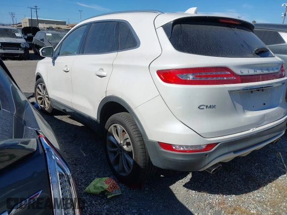 2019 Lincoln MKC Select with VIN 5LMCJ2C96KUL02641, listed as a IAAI auction lot 42303586 with 101,529 mi miles and . Bid and sale history available at DreamBid. Image 3.