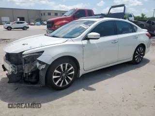2017 Nissan Altima SL with VIN 1N4AL3AP0HC130515, listed as a Copart auction lot 61424995 with 116,061 mi miles and Salvage title. Bid and sale history available at DreamBid. Image 1.