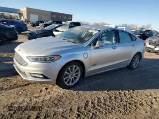 2017 Ford Fusion Energi SE with VIN 3FA6P0PU7HR142250, listed as a Copart auction lot 47225235 with 204,567 mi miles and Clean Title. Bid and sale history available at carsss.com. Image 1.