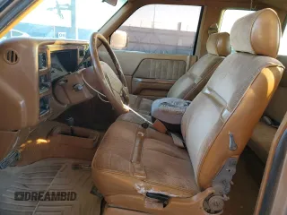 1993 Dodge Dakota z VIN 1B7GG23Y1PS228983, wystawiony jako Copart lot #86064534 z przebiegiem 237 006 mil mil oraz Szkoda całkowita • Salvage title. Historia ofert i sprzedaży dostępna na DreamBid. Obrazek 7.