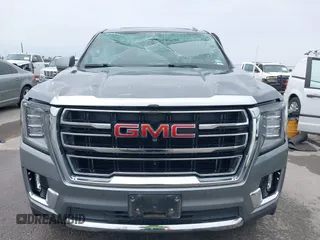 2022 GMC Yukon XL SLT with VIN 1GKS2GKD2NR153790, listed as a IAAI auction lot 41911362 with 84,739 mi miles. Bid and sale history available at carsss.com. Image 12.