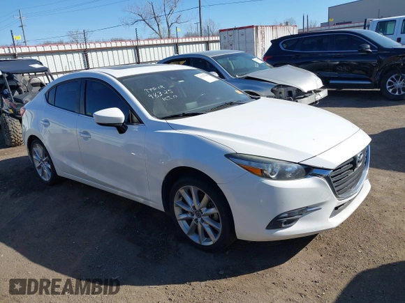 2017 Mazda 3 Grand Touring z VIN 3MZBN1W34HM139393, wystawiony jako IAAI lot #41747788 z przebiegiem 137 275 mil mil oraz . Historia ofert i sprzedaży dostępna na DreamBid. Obrazek 1.
