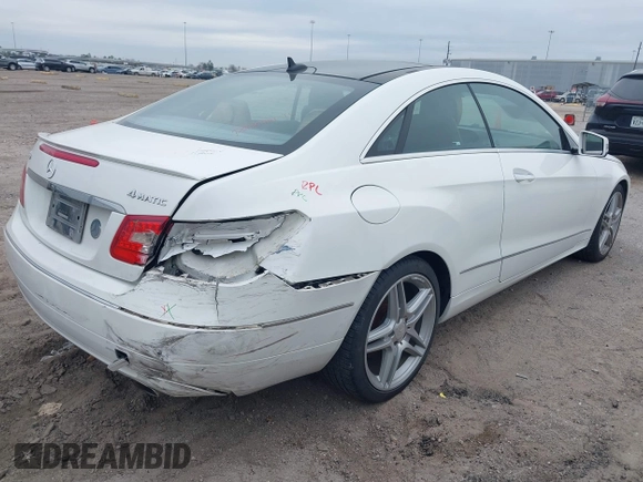 2013 Mercedes-Benz E-Class E 350 with VIN WDDKJ8JB8DF214490, listed as a IAAI auction lot 41500949 with 156,566 mi miles. Bid and sale history available at carsss.com. Image 4.