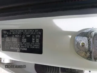 2020 Kia Soul LX with VIN KNDJ23AU6L7718360, listed as a IAAI auction lot 41975575 with 39,432 mi miles. Bid and sale history available at carsss.com. Image 9.
