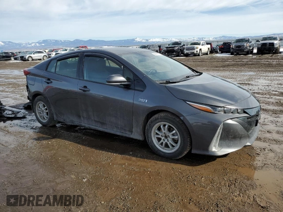 2017 Toyota Prius Plus with VIN JTDKARFP4H3032345, listed as a Copart auction lot 46981175 with Not Provided miles and Clean Title. Bid and sale history available at DreamBid. Image 4.