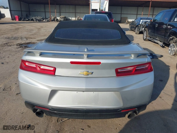 2018 Chevrolet Camaro 1LT with VIN 1G1FB3DX4J0119550, listed as a IAAI auction lot 41491184 with 119,875 mi miles. Bid and sale history available at carsss.com. Image 16.