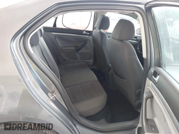 2007 Volkswagen Jetta 2.5 with VIN 3VWPF71K47M071552, listed as a IAAI auction lot 42536782 with 215,782 mi miles and . Bid and sale history available at DreamBid. Image 8.