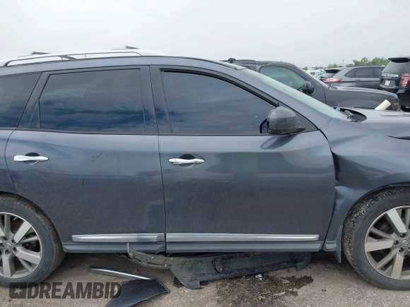 2014 Nissan Pathfinder S z VIN 5N1AR2MM0EC705286, wystawiony jako IAAI lot #41909850 z przebiegiem 136 091 mil mil oraz . Historia ofert i sprzedaży dostępna na DreamBid. Obrazek 14.