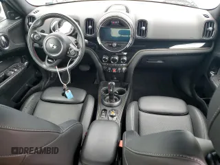 2020 MINI Countryman Cooper S with VIN WMZYW7C08L3L75384, listed as a Copart auction lot 72835914 with 42,584 mi miles and Salvage Title. Bid and sale history available at carsss.com. Image 8.