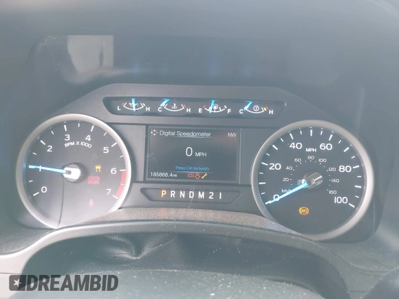 2017 Ford F-250 Lariat z VIN 1FT7W2B68HEC85264, wystawiony jako IAAI lot #42493873 z przebiegiem 185 868 mil mil oraz . Historia ofert i sprzedaży dostępna na DreamBid. Obrazek 7.