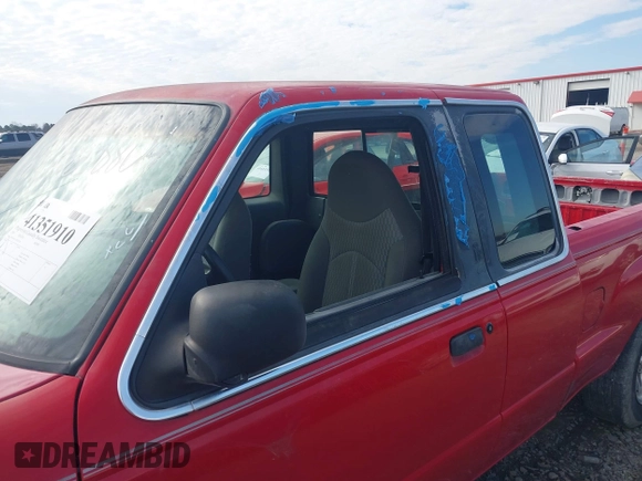 2003 Mazda B-Series 2WD Truck SE with VIN 4F4YR46V33TM13768, listed as a IAAI auction lot 41351910 with 212,641 mi miles. Bid and sale history available at carsss.com. Image 14.