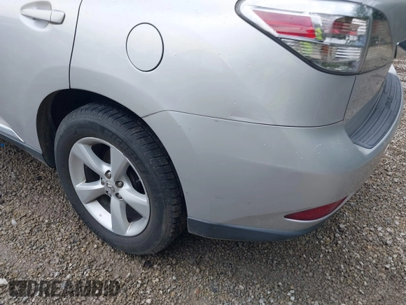 2011 Lexus RX 350 z VIN 2T2BK1BA2BC092800, wystawiony jako IAAI lot #42388354 z przebiegiem 308 086 mil mil oraz . Historia ofert i sprzedaży dostępna na DreamBid. Obrazek 20.