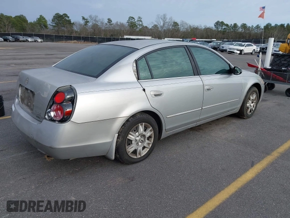 2006 Nissan Altima 2.5 S with VIN 1N4AL11D36C217672, listed as a IAAI auction lot 41749484 with 185,010 mi miles. Bid and sale history available at carsss.com. Image 4.