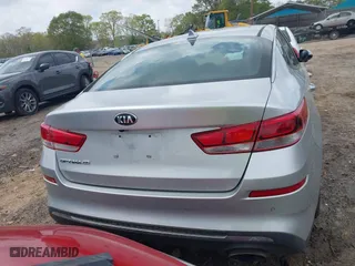 2019 Kia Optima S with VIN 5XXGT4L38KG282523, listed as a IAAI auction lot 41929453 with 261,095 mi miles. Bid and sale history available at carsss.com. Image 17.