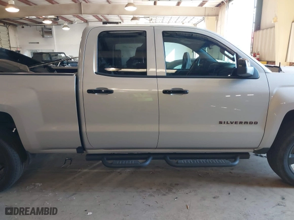 2017 Chevrolet Silverado 1500 LT with VIN 1GCVKREC5HZ252129, listed as a IAAI auction lot 41527539 with 135,982 mi miles. Bid and sale history available at carsss.com. Image 14.