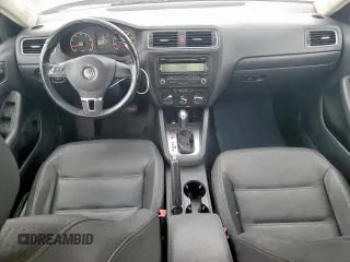 2011 Volkswagen Jetta SE with VIN 3VWDZ7AJ6BM366081, listed as a Copart auction lot 60572485 with 156,119 mi miles and Clean title. Bid and sale history available at DreamBid. Image 8.