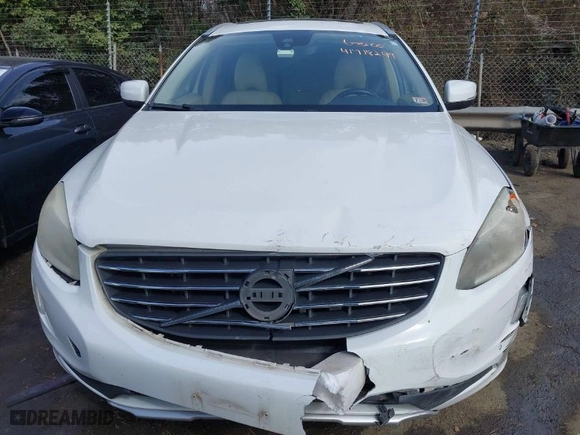 2015 Volvo XC60 T5 with VIN YV4612RK1F2730923, listed as a IAAI auction lot 41718249 with 186,856 mi miles. Bid and sale history available at carsss.com. Image 12.