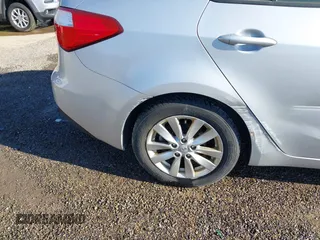 2016 Kia Forte LX with VIN KNAFX4A66G5471080, listed as a IAAI auction lot 41812751 with 57,686 mi miles. Bid and sale history available at carsss.com. Image 17.
