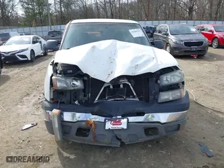 2003 Chevrolet Silverado 1500 LS with VIN 2GCEC19V331345047, listed as a IAAI auction lot 41464352 with 276,043 mi miles. Bid and sale history available at carsss.com. Image 12.
