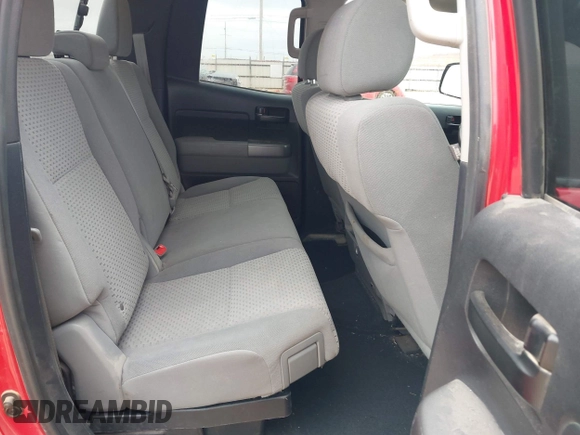 2012 Toyota Tundra z VIN 5TFUM5F11CX028307, wystawiony jako IAAI lot #41952532 z przebiegiem 253 254 mil mil oraz . Historia ofert i sprzedaży dostępna na DreamBid. Obrazek 8.