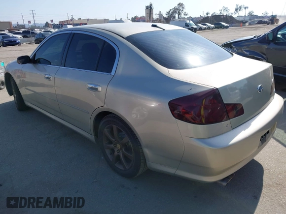2005 Infiniti G35 Sedan with VIN JNKCV51E45M211951, listed as a IAAI auction lot 42107924 with 122,916 mi miles. Bid and sale history available at carsss.com. Image 3.