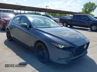 2019 Mazda 3 Premium z VIN JM1BPANM4K1135114, wystawiony jako IAAI lot #42629677 z przebiegiem 73 319 mil mil oraz . Historia ofert i sprzedaży dostępna na DreamBid. Obrazek 1.