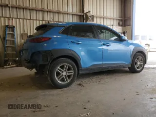 2020 Hyundai Kona SE with VIN KM8K12AA6LU441097, listed as a Copart auction lot 50582875 with 108,202 mi miles and Salvage Title. Bid and sale history available at carsss.com. Image 3.