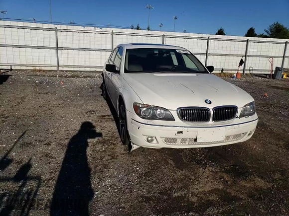 2008 BMW 7 Series 750i with VIN WBAHL835X8DT12098, listed as a Copart auction lot 82220094 with 137,493 mi miles and Salvage Title. Bid and sale history available at DreamBid. Image 11.
