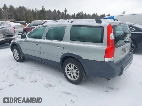 2005 Volvo XC70 with VIN YV1SZ592451186234, listed as a IAAI auction lot 41469090 with 147,006 mi miles and . Bid and sale history available at DreamBid. Image 3.