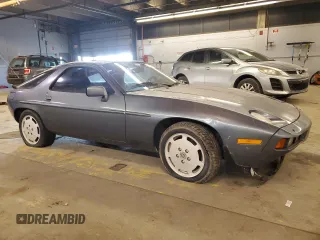1984 Porsche 928 z VIN WP0JB0925ES861303, wystawiony jako Copart lot #41979575 z przebiegiem 114 593 mil mil oraz Nie do naprawy. Historia ofert i sprzedaży dostępna na DreamBid. Obrazek 4.