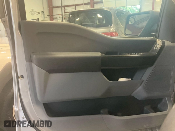 2021 Ford F-150 XL с VIN 1FTEW1CP9MFC76621, выставлен на аукционе IAAI как лот 42785458 с пробегом 25 280 миль миль и . История ставок и продаж доступна на DreamBid. Изображение 21.