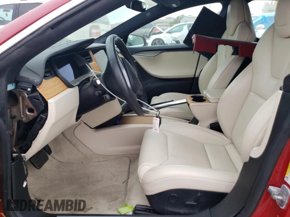 2019 Tesla Model S 75D z VIN 5YJSA1E29KF347384, wystawiony jako Copart lot #50622555 z przebiegiem Nie podano mil oraz Szkoda całkowita • Salvage title. Historia ofert i sprzedaży dostępna na DreamBid. Obrazek 7.