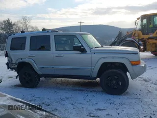 2008 Jeep Commander Limited z VIN 1J8HG58N38C196949, wystawiony jako IAAI lot #41311496 z przebiegiem 168 830 mil mil oraz . Historia ofert i sprzedaży dostępna na DreamBid. Obrazek 13.