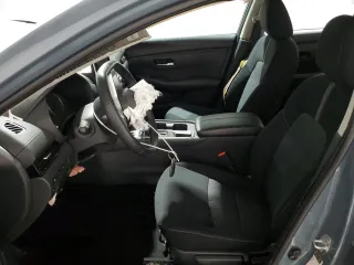 2024 Nissan Sentra SV with VIN 3N1AB8CV4RY208473, listed as a Copart auction lot 61141385 with 27,700 mi miles and Salvage title. Bid and sale history available at DreamBid. Image 7.