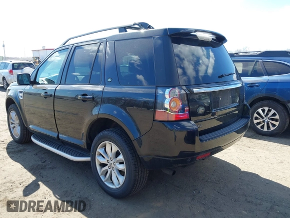 2013 Land Rover LR2 z VIN SALFR2BG2DH361834, wystawiony jako IAAI lot #41898614 z przebiegiem 84 416 mil mil oraz . Historia ofert i sprzedaży dostępna na DreamBid. Obrazek 3.