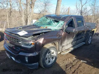 2016 Chevrolet Silverado 1500 LT with VIN 3GCUKRECXGG193508, listed as a IAAI auction lot 41498431 with 151,556 mi miles. Bid and sale history available at carsss.com. Image 6.