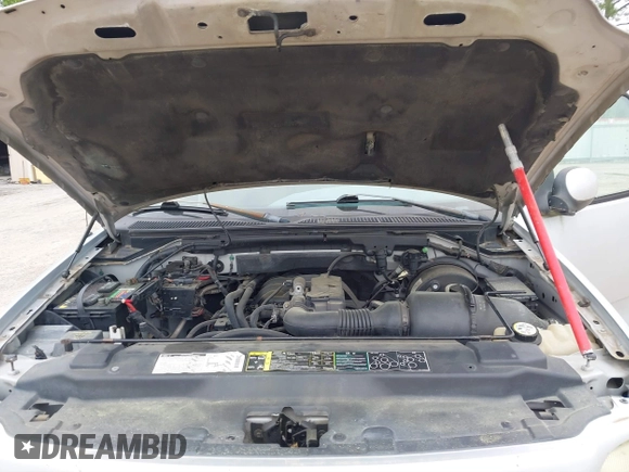 2002 Ford F-150 XL with VIN 1FTRX17282NA84011, listed as a IAAI auction lot 41871210 with 1 mi miles. Bid and sale history available at carsss.com. Image 10.