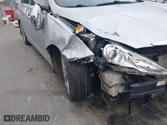2011 Hyundai Sonata Limited with VIN 5NPEC4AB8BH242013, listed as a IAAI auction lot 41993424 with 120,913 mi miles and . Bid and sale history available at DreamBid. Image 6.