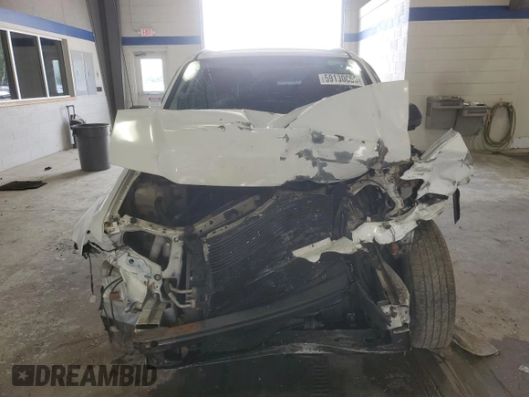 2010 Ford Escape XLS with VIN 1FMCU9C75AKD02318, listed as a Copart auction lot 59130055 with Not provided miles and Salvage title. Bid and sale history available at DreamBid. Image 5.